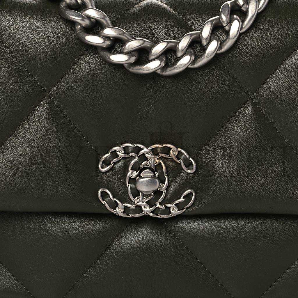 CHANEL LAMBSKIN QUILTED MEDIUM CHANEL 19 FLAP KHAKI SILVER HARDWARE (25*17*8cm)