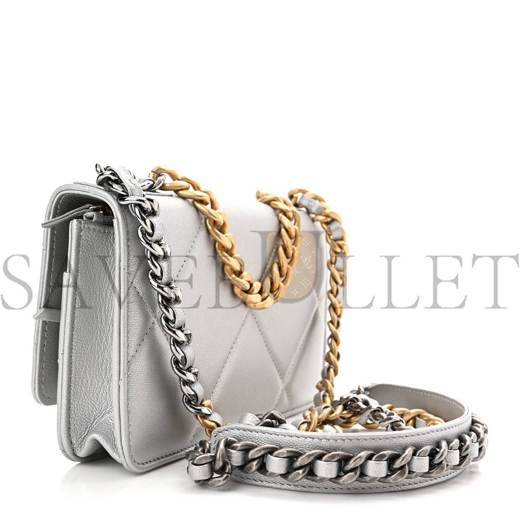 CHANEL METALLIC LAMBSKIN QUILTED CHANEL 19 WALLET ON CHAIN WOC SILVER (19*11*3cm)