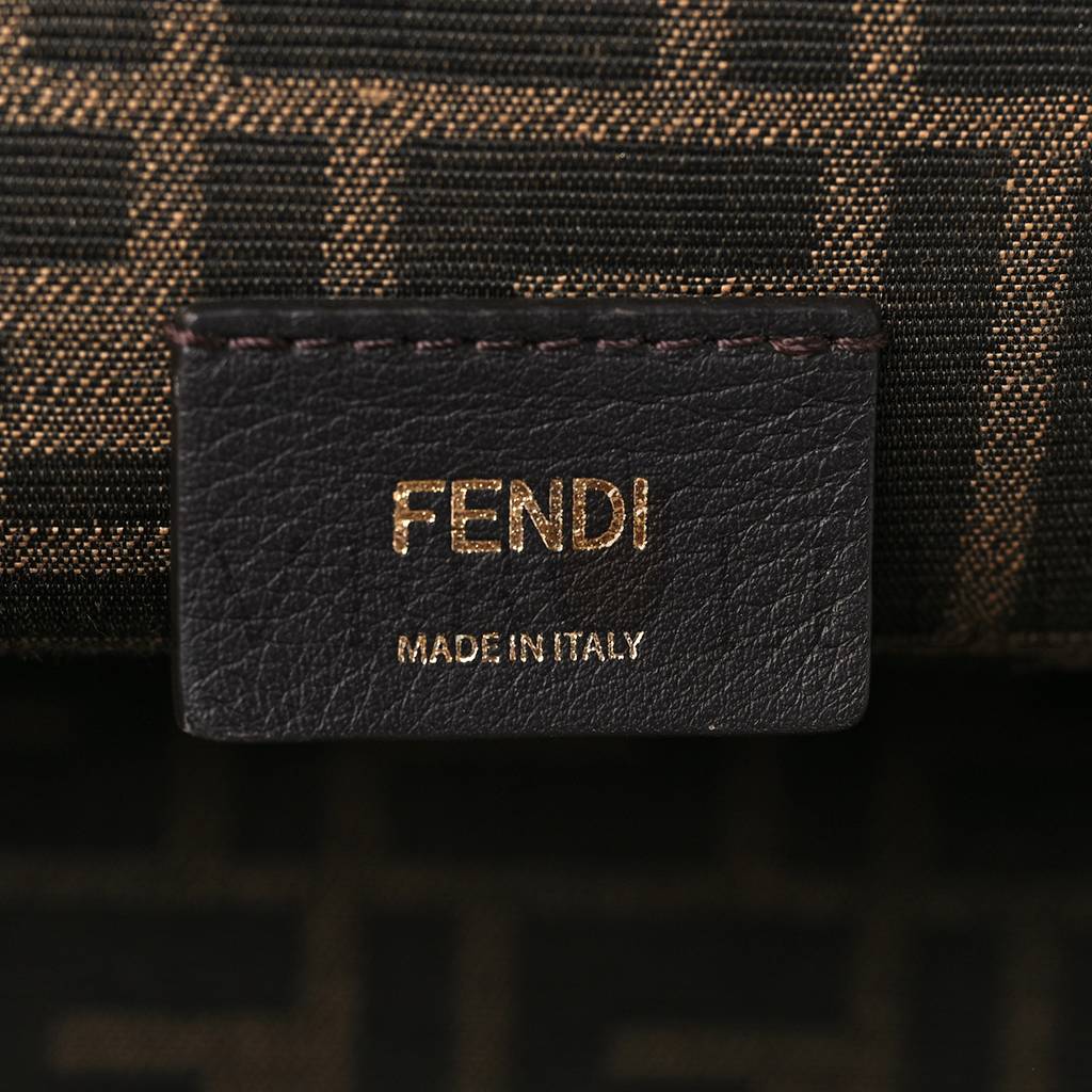 FENDI SHINY NAPPA SMALL FENDI FIRST POUDRE (26*18*9.5cm)